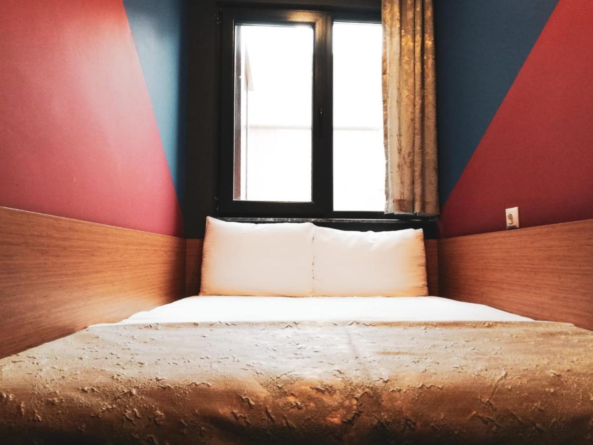 Quantum Hotel ทรับซอน ภายนอก รูปภาพ